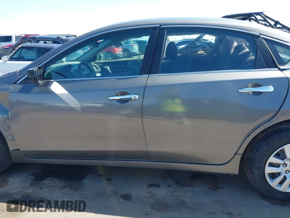 2014 Nissan Altima S with VIN 1N4AL3AP2EN334894, listed as a IAAI auction lot 41761285 with 138,636 mi miles and . Bid and sale history available at carsss.com. Image 15.