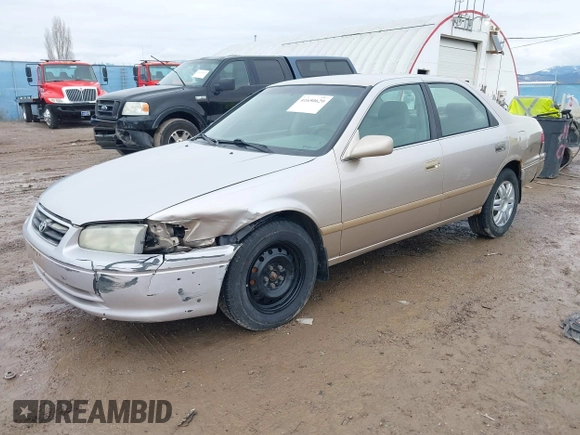 2001 Toyota Camry CE with VIN 4T1BG22K51U860223, listed as a IAAI auction lot 41650629 with 219,328 mi miles. Bid and sale history available at carsss.com. Image 6.