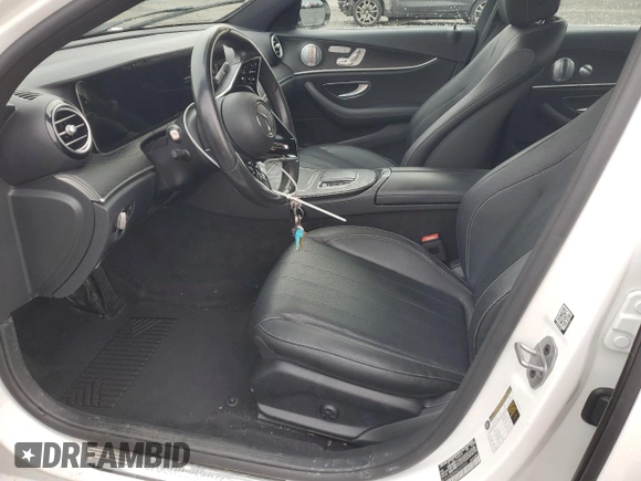 2021 Mercedes-Benz E 350 with VIN W1KZF8EB4MA922033, listed as a Copart auction lot 49013585 with 41,587 mi miles and Salvage Title. Bid and sale history available at DreamBid. Image 7.