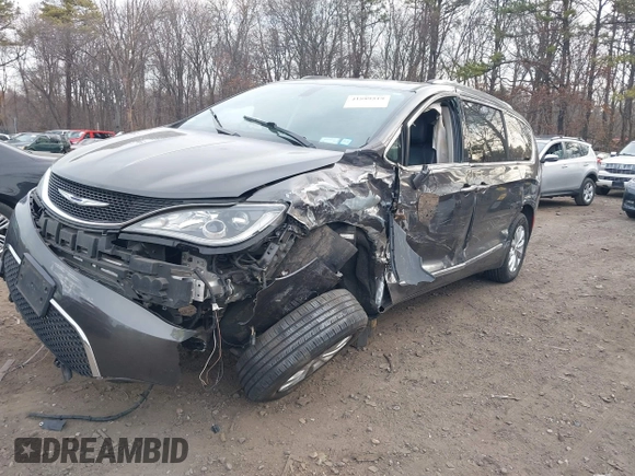 2018 Chrysler Pacifica Touring L Plus z VIN 2C4RC1EG9JR234929, wystawiony jako IAAI lot #41889519 z przebiegiem 87 924 mil mil oraz . Historia ofert i sprzedaży dostępna na DreamBid. Obrazek 6.