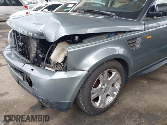 2006 Land Rover Range Rover Sport HSE with VIN SALSF25466A923626, listed as a IAAI auction lot 42067711 with 61,189 mi miles and . Bid and sale history available at DreamBid. Image 17.