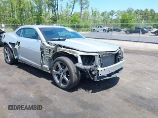 2014 Chevrolet Camaro LT z VIN 2G1FC1E38E9260792, wystawiony jako IAAI lot #42140667 z przebiegiem 54 112 mil mil oraz . Historia ofert i sprzedaży dostępna na DreamBid. Obrazek 1.