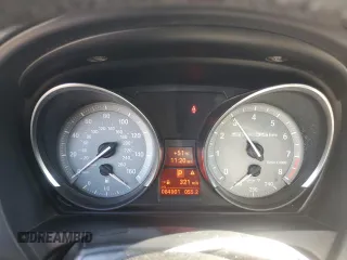 2012 BMW Z4 sDrive35is with VIN WBALM1C58CE633610, listed as a Copart auction lot 42824955 with 84,901 mi miles and Salvage Title. Bid and sale history available at carsss.com. Image 9.