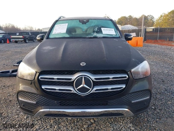 2022 Mercedes-Benz GLE with VIN 4JGFB4JB2NA698359, listed as a IAAI auction lot 41443656 with NaN miles. Bid and sale history available at carsss.com. Image 13.