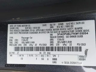 2019 Ford Fiesta SE z VIN 3FADP4BJ7KM155094, wystawiony jako IAAI lot #42186126 z przebiegiem 93 684 mil mil oraz . Historia ofert i sprzedaży dostępna na DreamBid. Obrazek 9.
