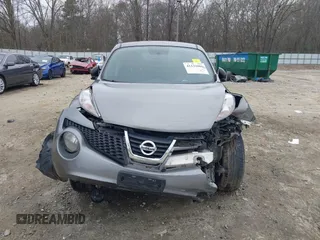2013 Nissan Juke S with VIN JN8AF5MR9DT213627, listed as a IAAI auction lot 41132886 with 111,453 mi miles. Bid and sale history available at carsss.com. Image 13.