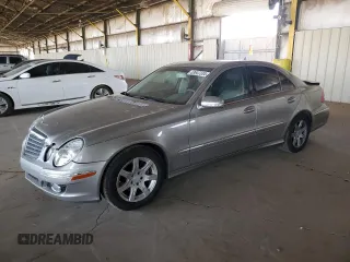 2008 Mercedes-Benz E 320 with VIN WDBUF22X88B198931, listed as a Copart auction lot 88945265 with 171,005 mi miles and Salvage Title. Bid and sale history available at DreamBid. Image 1.