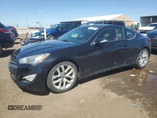 2013 Hyundai Genesis Coupe Track z VIN KMHHU6KJ5DU081216, wystawiony jako Copart lot #55539535 z przebiegiem 162 021 mil mil oraz Czysty tytuł • Clean title. Historia ofert i sprzedaży dostępna na DreamBid. Obrazek 1.