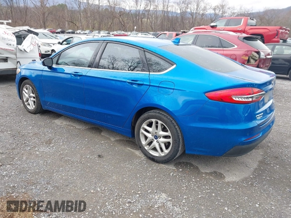 2019 Ford Fusion SE with VIN 3FA6P0HDXKR102508, listed as a IAAI auction lot 41849508 with 133,593 mi miles. Bid and sale history available at carsss.com. Image 3.