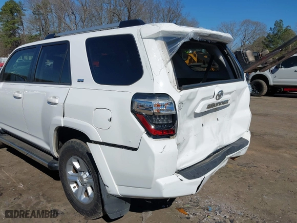 2019 Toyota 4Runner SR5 with VIN JTEZU5JR4K5209166, listed as a IAAI auction lot 41667608 with 61,507 mi miles. Bid and sale history available at carsss.com. Image 18.