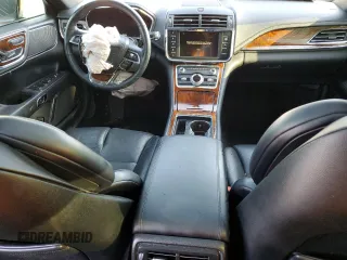 2018 Lincoln Continental Select with VIN 1LN6L9TK0J5616266, listed as a Copart auction lot 70592123 with 105,133 mi miles. Bid and sale history available at carsss.com. Image 8.