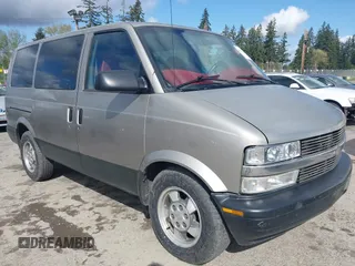 2003 Chevrolet Astro with VIN 1GNEL19X33B118742, listed as a IAAI auction lot 41994081 with 219,333 mi miles. Bid and sale history available at carsss.com. Image 6.