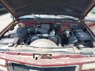1999 GMC Yukon z VIN 1GKEK13R4XJ784790, wystawiony jako IAAI lot #42221278 z przebiegiem 189 372 mil mil oraz . Historia ofert i sprzedaży dostępna na DreamBid. Obrazek 10.