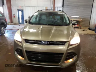2013 Ford Escape SEL with VIN 1FMCU9H90DUB18357, listed as a Copart auction lot 54342635 with 134,095 mi miles and Clean Title. Bid and sale history available at DreamBid. Image 5.
