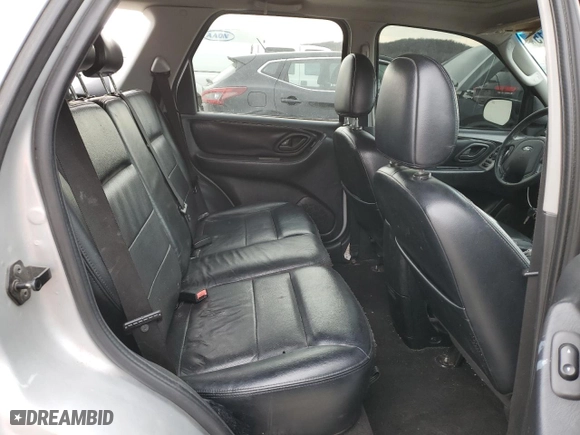 2005 Ford Escape Limited with VIN 1FMYU04125KE23079, listed as a Copart auction lot 45588415 with 226,071 mi miles and Salvage Title. Bid and sale history available at carsss.com. Image 11.
