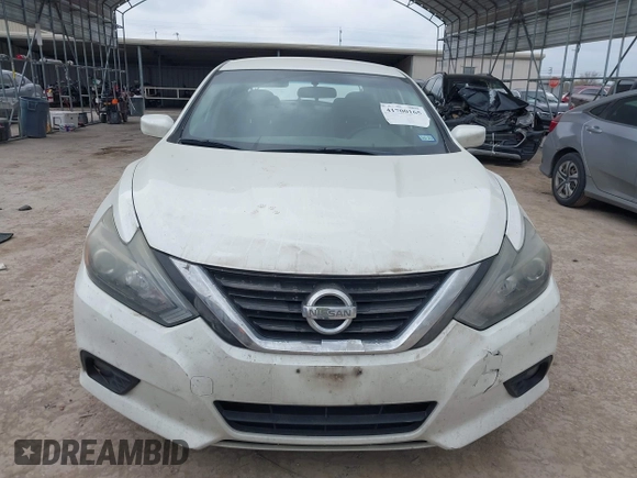 2017 Nissan Altima SV with VIN 1N4AL3AP2HC496668, listed as a IAAI auction lot 41700165 with 116,747 mi miles and . Bid and sale history available at carsss.com. Image 12.