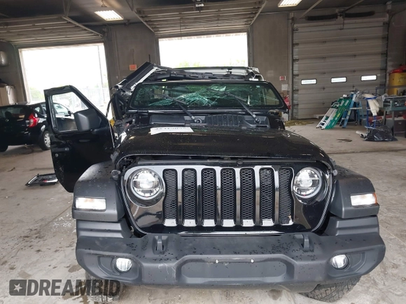 2021 Jeep Wrangler Unlimited Sport Altitude with VIN 1C4HJXDN8MW740087, listed as a IAAI auction lot 42419095 with Not provided miles and . Bid and sale history available at DreamBid. Image 13.