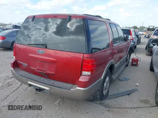 2004 Ford Expedition Eddie Bauer z VIN 1FMPU17L34LA09123, wystawiony jako IAAI lot #41798066 z przebiegiem Nie podano mil oraz . Historia ofert i sprzedaży dostępna na DreamBid. Obrazek 4.