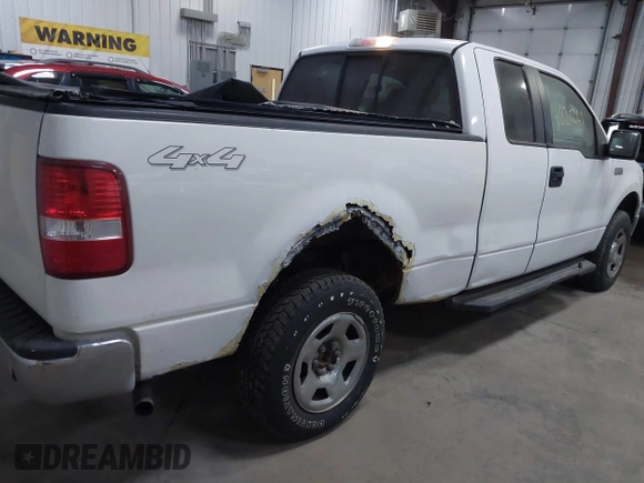 2007 Ford F-150 XLT with VIN 1FTPX14V67FA70678, listed as a IAAI auction lot 41820241 with 222,056 mi miles. Bid and sale history available at carsss.com. Image 4.