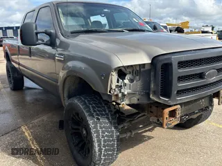 2006 Ford F-250 XL z VIN 1FTSW21Y06EC14313, wystawiony jako Copart lot #58653565 z przebiegiem Nie podano mil oraz Czysty tytuł • Clean title. Historia ofert i sprzedaży dostępna na DreamBid. Obrazek 1.