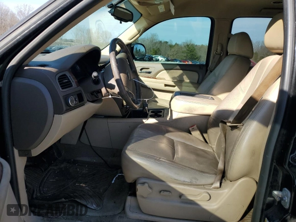 2009 Chevrolet Tahoe 2LT z VIN 1GNEC23309R278721, wystawiony jako Copart lot #86279864 z przebiegiem 280 112 mil mil oraz Szkoda całkowita • Salvage title. Historia ofert i sprzedaży dostępna na DreamBid. Obrazek 7.