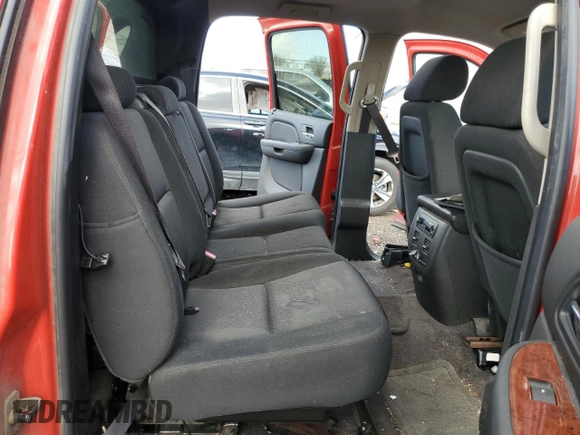 2011 Chevrolet Avalanche LS with VIN 3GNMCEE05BG151002, listed as a Copart auction lot 84742434 with 238,454 mi miles and Salvage Title. Bid and sale history available at carsss.com. Image 10.