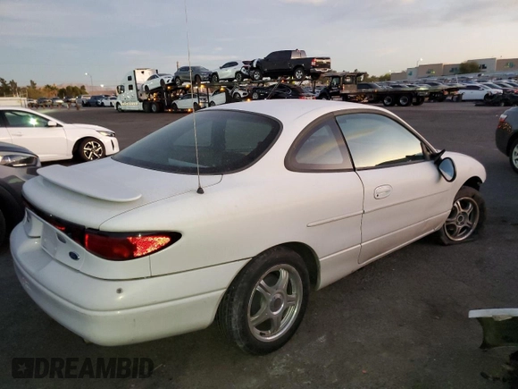 2000 Ford Escort ZX2 with VIN 3FAKP1136YR128182, listed as a Copart auction lot 82258924 with 51,477 mi miles and Salvage Title. Bid and sale history available at carsss.com. Image 3.