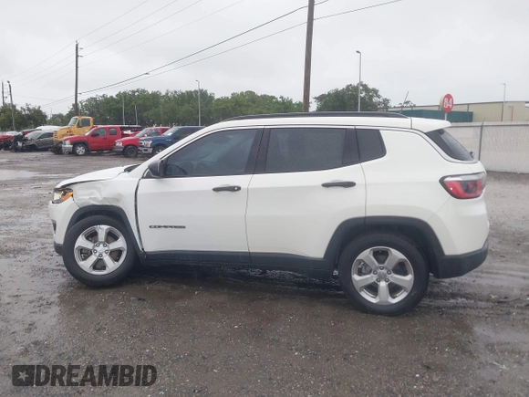 2018 Jeep Compass Latitude with VIN 3C4NJCBB9JT495368, listed as a IAAI auction lot 42232226 with 44,143 mi miles and . Bid and sale history available at DreamBid. Image 14.