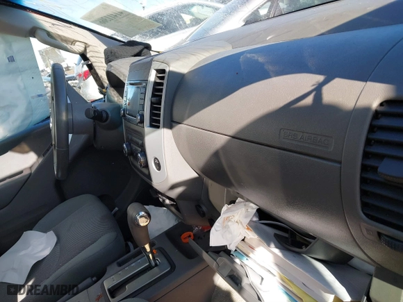 2016 Nissan Frontier SV with VIN 1N6AD0FV5GN742335, listed as a IAAI auction lot 41411366 with 147,727 mi miles. Bid and sale history available at carsss.com. Image 5.