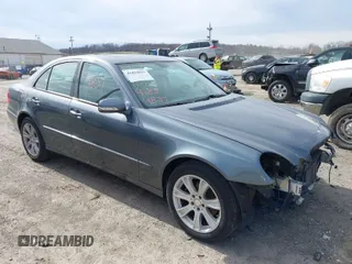 2009 Mercedes-Benz E-Class Luxury 3.5L with VIN WDBUF87X09B430208, listed as a IAAI auction lot 41834837 with 111,060 mi miles. Bid and sale history available at carsss.com. Image 1.