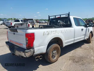 2022 Ford F-250 XL with VIN 1FT7X2AT9NEF22909, listed as a IAAI auction lot 42092468 with 113,578 mi miles and . Bid and sale history available at DreamBid. Image 4.