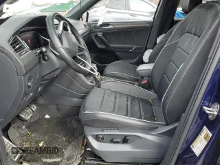 2024 Volkswagen Tiguan SEL R-Line с VIN 3VV4B7AX2RM031987, выставлен на аукционе Copart как лот 47734255 с пробегом 26 727 миль миль и Списание • Salvage title. История ставок и продаж доступна на DreamBid. Изображение 7.