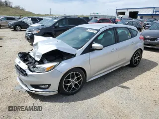 2015 Ford Focus SE with VIN 1FADP3K25FL312471, listed as a Copart auction lot 54981975 with 129,970 mi miles and Non Repairable. Bid and sale history available at carsss.com. Image 1.