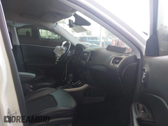 2020 Jeep Compass Latitude with VIN 3C4NJCBB8LT141375, listed as a IAAI auction lot 42382374 with 63,799 mi miles and . Bid and sale history available at DreamBid. Image 5.