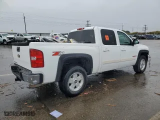2007 Chevrolet Silverado 1500 LTZ with VIN 3GCEK13YX7G533020, listed as a Copart auction lot 75734314 with 207,982 mi miles and Salvage Title. Bid and sale history available at carsss.com. Image 3.
