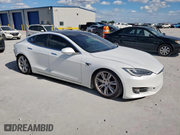 2021 Tesla Model S Long Range Plus z VIN 5YJSA1E2XMF427425, wystawiony jako Copart lot #61996075 z przebiegiem 73 786 mil mil oraz Szkoda całkowita • Salvage title. Historia ofert i sprzedaży dostępna na DreamBid. Obrazek 4.