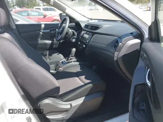 2018 Nissan Rogue SV with VIN KNMAT2MT1JP592478, listed as a IAAI auction lot 42023291 with 27,406 mi miles. Bid and sale history available at carsss.com. Image 5.