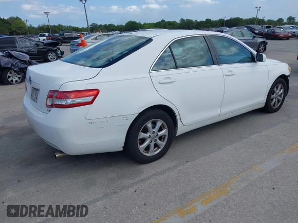 2011 Toyota Camry LE with VIN 4T1BF3EK8BU766147, listed as a IAAI auction lot 42002658 with 165,750 mi miles. Bid and sale history available at carsss.com. Image 4.