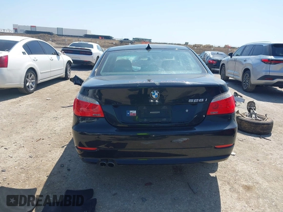 2010 BMW 5 Series 528i with VIN WBANU5C54AC366085, listed as a IAAI auction lot 41920968 with Not Provided miles and . Bid and sale history available at carsss.com. Image 16.