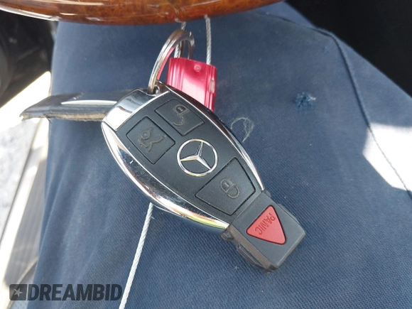 2006 Mercedes-Benz CLK 350 z VIN WDBTK56H46F191847, wystawiony jako IAAI lot #42675347 z przebiegiem 106 806 mil mil oraz . Historia ofert i sprzedaży dostępna na DreamBid. Obrazek 11.
