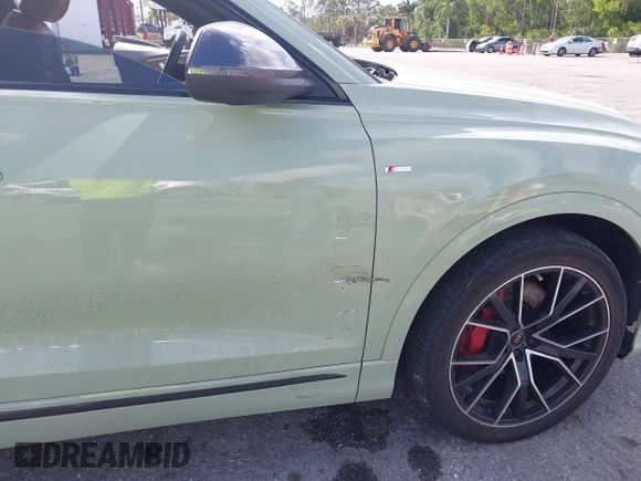 2023 Audi Q8 Premium Plus z VIN WA1EVBF14PD016072, wystawiony jako IAAI lot #41947316 z przebiegiem Nie podano mil oraz . Historia ofert i sprzedaży dostępna na DreamBid. Obrazek 6.