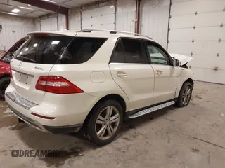2013 Mercedes-Benz M 350 with VIN 4JGDA2EB8DA231017, listed as a IAAI auction lot 41228060 with Not Provided miles and . Bid and sale history available at DreamBid. Image 4.