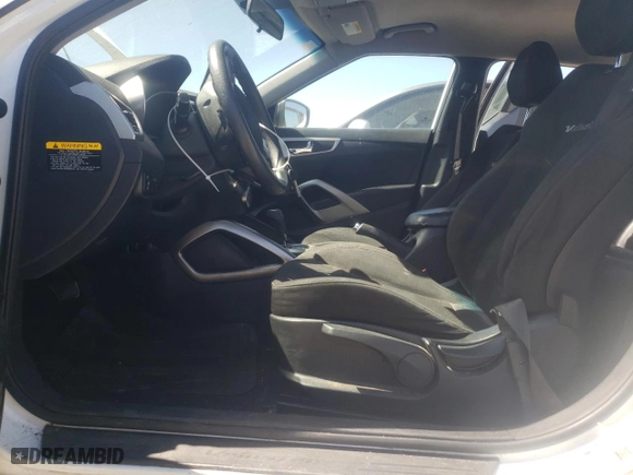 2015 Hyundai Veloster RE:FLEX with VIN KMHTC6AD2FU234047, listed as a Copart auction lot 70928094 with 111,729 mi miles and Clean Title. Bid and sale history available at carsss.com. Image 7.