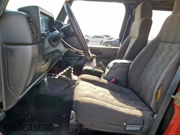 2004 Jeep Wrangler X с VIN 1J4FA39S44P702925, выставлен на аукционе Copart как лот 64004875 с пробегом 135 268 миль миль и Списание • Salvage title. История ставок и продаж доступна на DreamBid. Изображение 7.