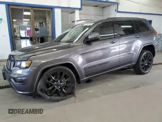 2018 Jeep Grand Cherokee Altitude z VIN 1C4RJFAG5JC420758, wystawiony jako Copart lot #63525355 z przebiegiem 88 585 mil mil oraz Szkoda całkowita • Salvage title. Historia ofert i sprzedaży dostępna na DreamBid. Obrazek 1.