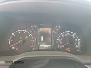 2022 Toyota 4Runner SR5 with VIN JTEMU5JR0N6009135, listed as a Copart auction lot 53543675 with 35,780 mi miles and Salvage title. Bid and sale history available at DreamBid. Image 9.
