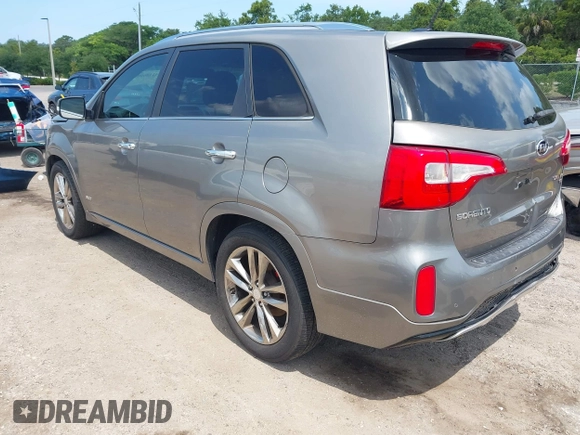 2014 Kia Sorento SX z VIN 5XYKWDA75EG461948, wystawiony jako IAAI lot #42180084 z przebiegiem 123 917 mil mil oraz . Historia ofert i sprzedaży dostępna na DreamBid. Obrazek 3.