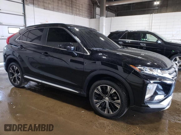 2018 Mitsubishi Eclipse Cross SE z VIN JA4AT5AA3JZ068638, wystawiony jako Copart lot #56044235 z przebiegiem 49 006 mil mil oraz Szkoda całkowita • Salvage title. Historia ofert i sprzedaży dostępna na DreamBid. Obrazek 4.
