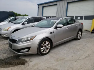 2013 Kia Optima EX z VIN 5XXGN4A75DG168207, wystawiony jako Copart lot #59992435 z przebiegiem 147 298 mil mil oraz Czysty tytuł • Clean title. Historia ofert i sprzedaży dostępna na DreamBid. Obrazek 1.