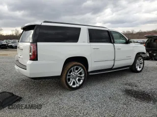 2018 GMC Yukon XL SLT with VIN 1GKS2GKC7JR272274, listed as a Copart auction lot 48049525 with 152,759 mi miles and Salvage Title. Bid and sale history available at carsss.com. Image 3.